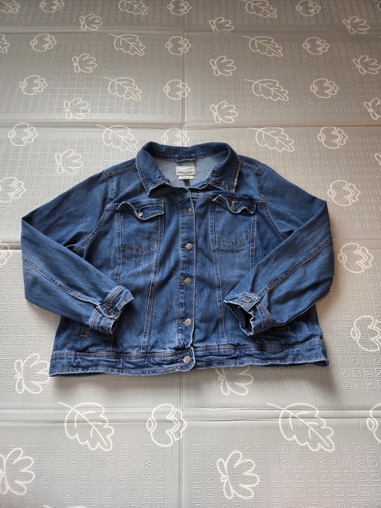 Universal Thread Jackets & Blazers - Universal Thread Womens Denim Jean Jacket Freeborn Jacket Classic Fit Size 2XL